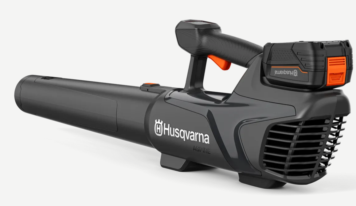 Husqvarna Aspire™ B8X-P4A s akumulátorem a nabíječkou