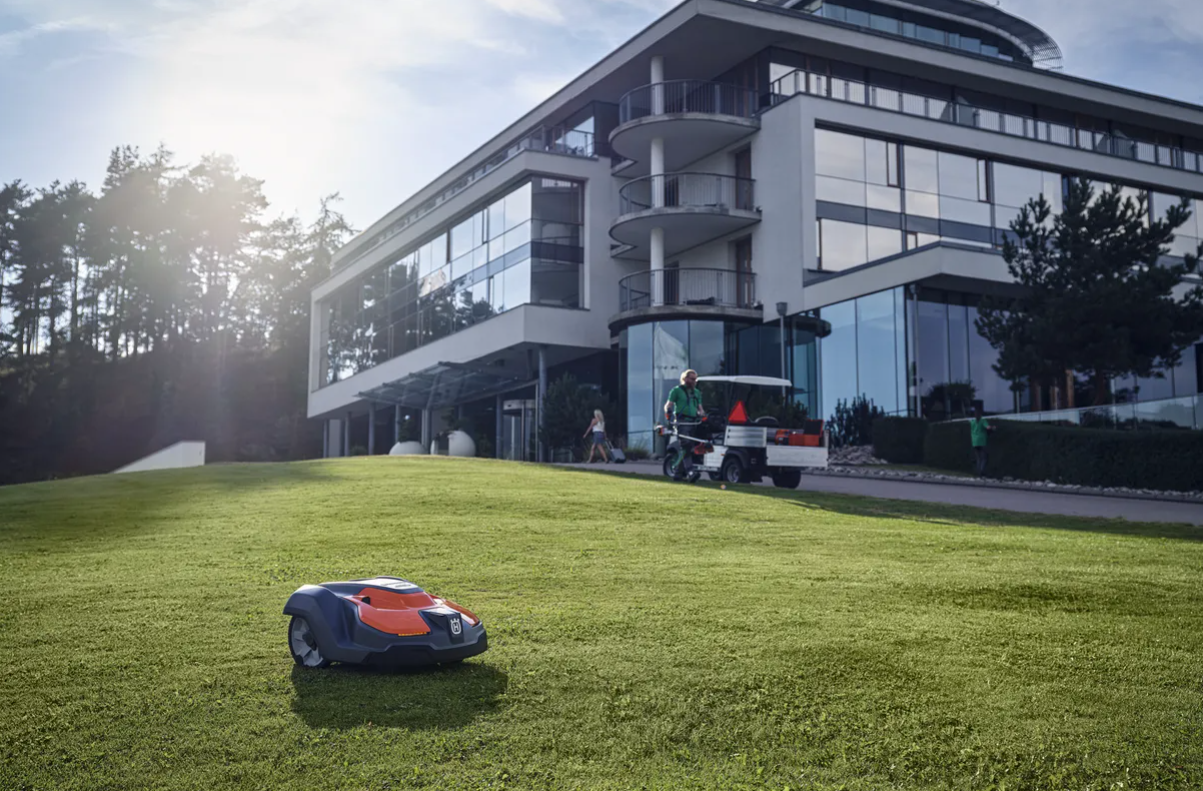 HUSQVARNA AUTOMOWER® 550 EPOS™