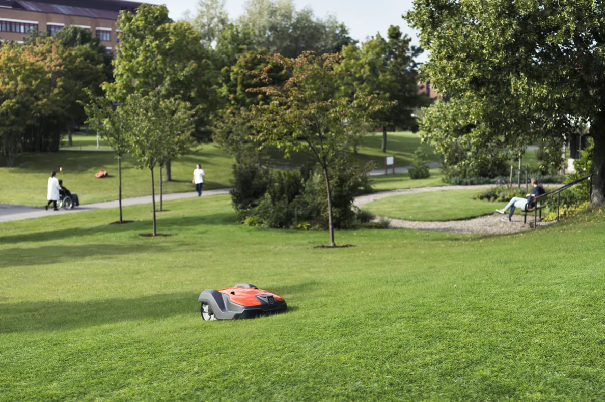 HUSQVARNA AUTOMOWER® 550