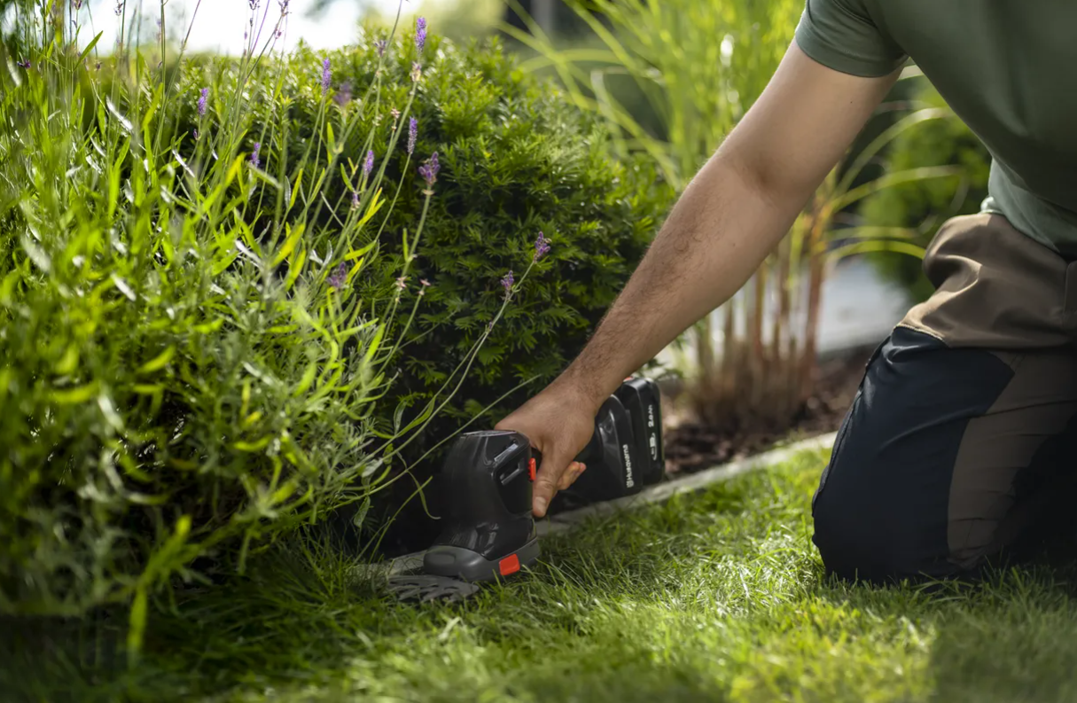 Husqvarna Aspire™ S20-P4A s akumulátorem a nabíječkou