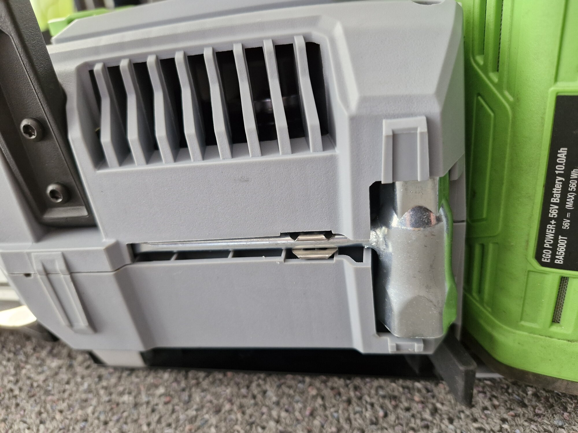 AKU řetězová pila CS2000E - sada